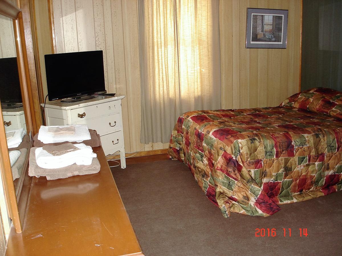 Simpson Hotel Εξωτερικό φωτογραφία
