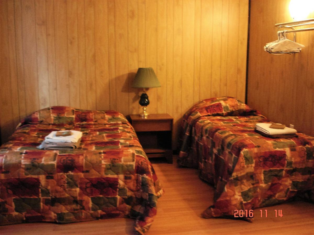 Simpson Hotel Εξωτερικό φωτογραφία